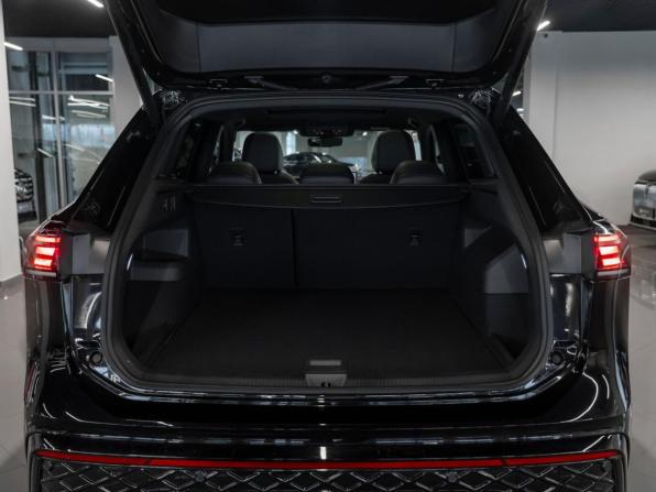 Volkswagen Tiguan III (China Market) с пробегом 2026 года, цена 4 700 000 рублей, 917 км, внедорожник, Автокод Объявления