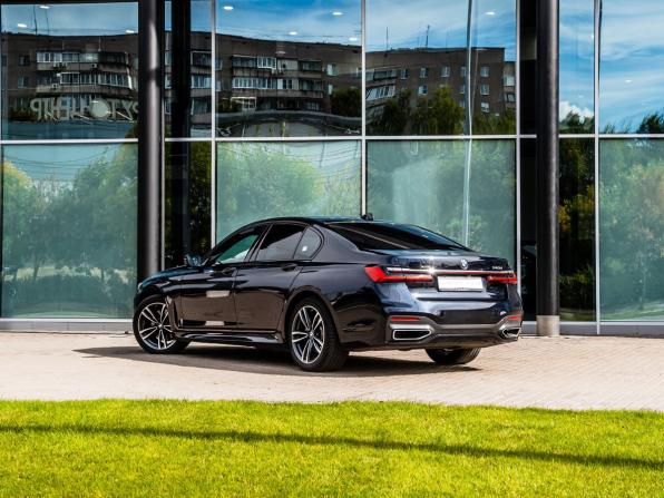 BMW 7 серии VI (G11/G12) Рестайлинг с пробегом 2019 года, цена 5 890 000 рублей, 98398 км, седан, Автокод Объявления
