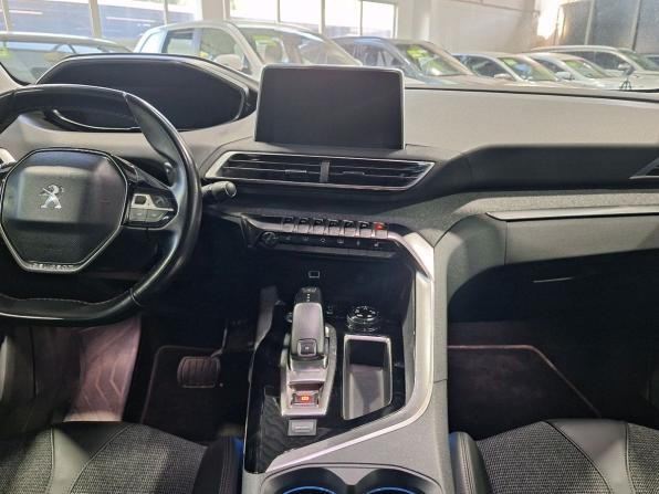 Peugeot 3008 II с пробегом 2018 года, цена 1 549 000 рублей, 139634 км, внедорожник, Автокод Объявления