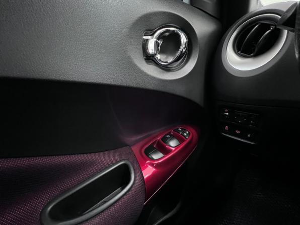 Nissan Juke I с пробегом 2012 года, цена 1 099 000 рублей, 108727 км, внедорожник, Автокод Объявления
