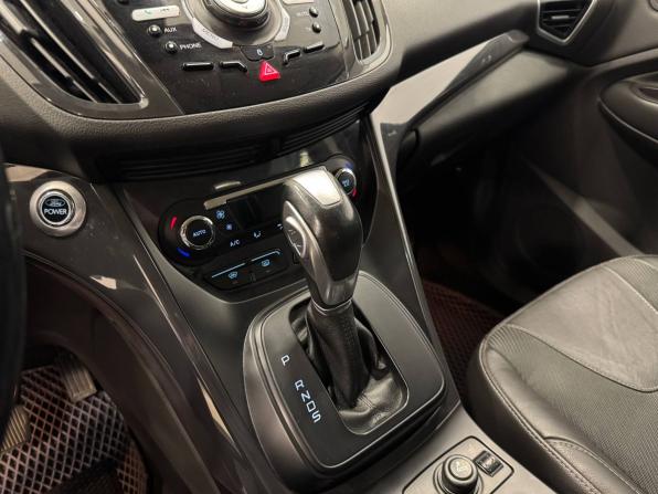 Ford Kuga II с пробегом 2013 года, цена 1 170 000 рублей, 190818 км, внедорожник, Автокод Объявления