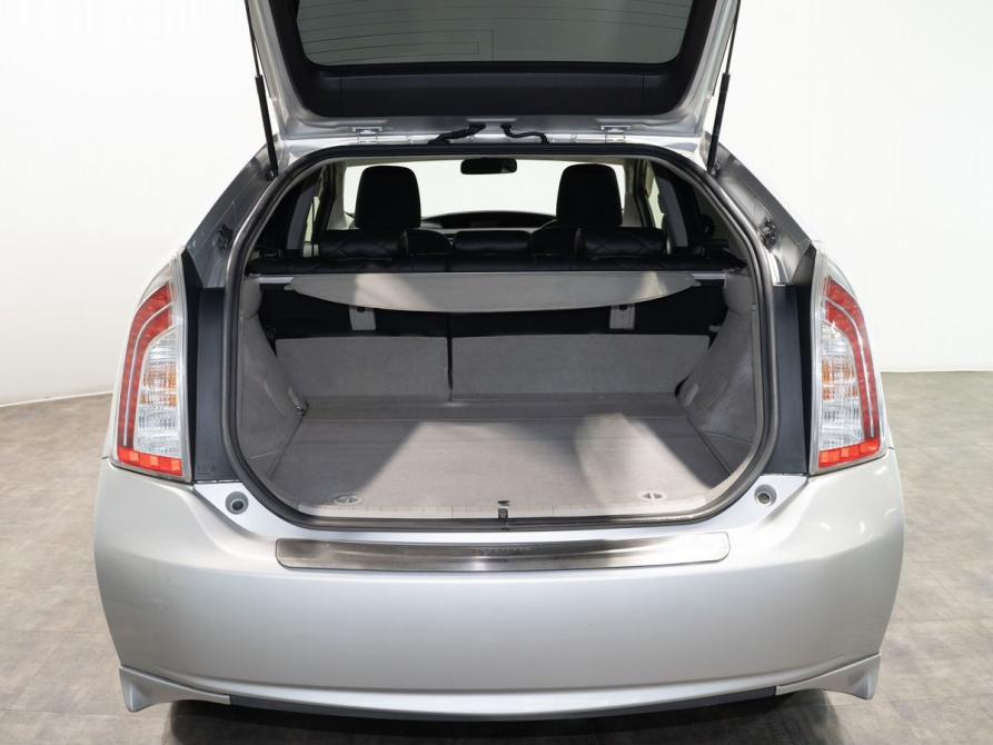 Toyota Prius III Рестайлинг (XW30) Чита  - изображение 14
