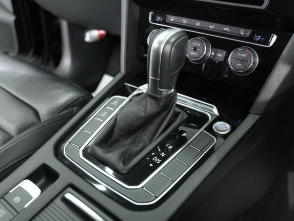 Volkswagen Passat B8 с пробегом 2015 года, цена 1 845 000 рублей, 78000 км, универсал, Автокод Объявления