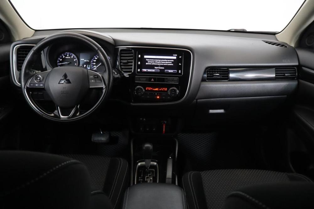 Mitsubishi Outlander III Рестайлинг 3 Санкт-Петербург  - изображение 9
