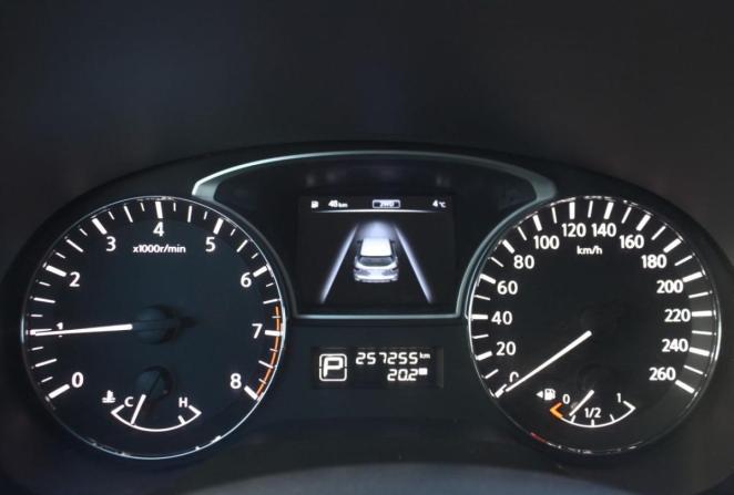 Nissan Pathfinder IV с пробегом 2015 года, цена 1 490 000 рублей, 257328 км, внедорожник, Автокод Объявления