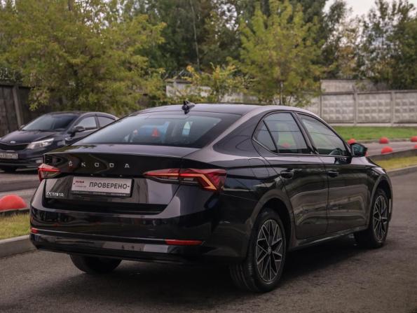 Skoda Octavia IV (A8) с пробегом 2021 года, цена 2 399 000 рублей, 122000 км, лифтбек, Автокод Объявления