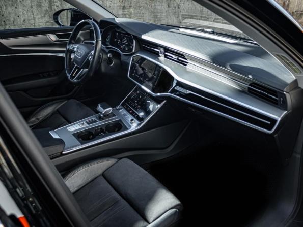 Audi A6 V (C8) с пробегом 2022 года, цена 3 699 999 рублей, 89717 км, седан, Автокод Объявления