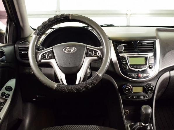 Hyundai Solaris I с пробегом 2011 года, цена 680 995 рублей, 171650 км, хэтчбек, Автокод Объявления