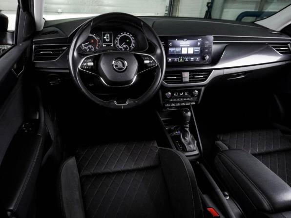 Skoda Rapid II с пробегом 2021 года, цена 2 140 000 рублей, 38974 км, лифтбек, Автокод Объявления