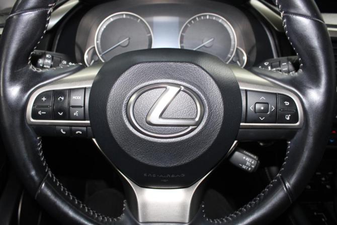 Lexus RX IV с пробегом 2018 года, цена 3 750 000 рублей, 152000 км, внедорожник, Автокод Объявления