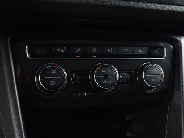 Volkswagen Tiguan II с пробегом 2018 года, цена 2 524 995 рублей, 143000 км, внедорожник, Автокод Объявления