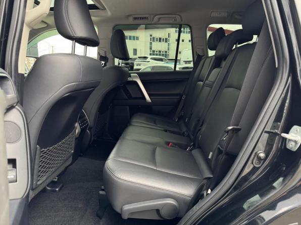 Toyota Land Cruiser Prado 150 Series Рестайлинг 2 с пробегом 2018 года, цена 5 490 000 рублей, 132335 км, внедорожник, Автокод Объявления