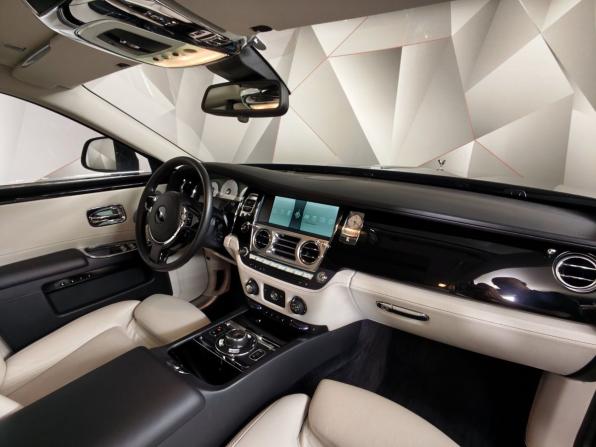 Rolls-Royce Ghost I Рестайлинг (Series II) с пробегом 2015 года, цена 14 995 000 рублей, 50716 км, седан, Автокод Объявления