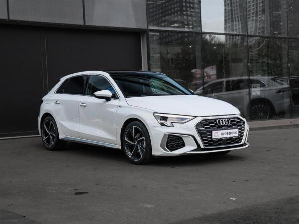 Audi A3 IV (8Y) с пробегом 2021 года, цена 2 750 000 рублей, 41700 км, хэтчбек, Автокод Объявления