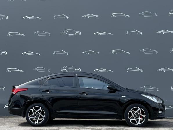 Hyundai Solaris II с пробегом 2017 года, цена 1 167 300 рублей, 137052 км, седан, Автокод Объявления