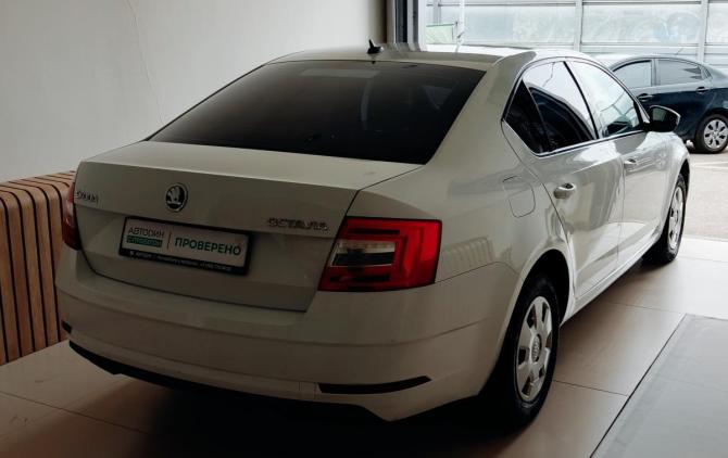 Skoda Octavia III (A7) Рестайлинг с пробегом 2018 года, цена 699 000 рублей, 428000 км, лифтбек, Автокод Объявления