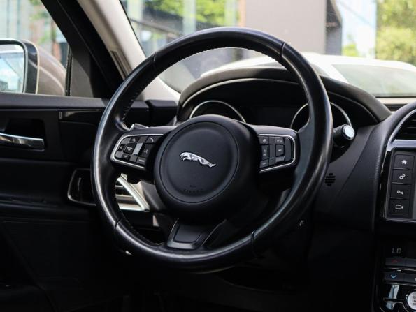 Jaguar XE I с пробегом 2016 года, цена 1 880 000 рублей, 99356 км, седан, Автокод Объявления