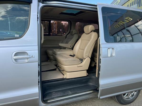 Hyundai Grand Starex I с пробегом 2008 года, цена 1 050 000 рублей, 271661 км, минивэн, Автокод Объявления