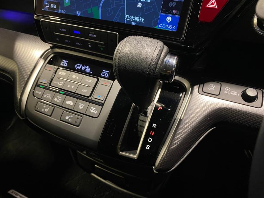 Honda Stepwgn V Рестайлинг Челябинск  - изображение 15