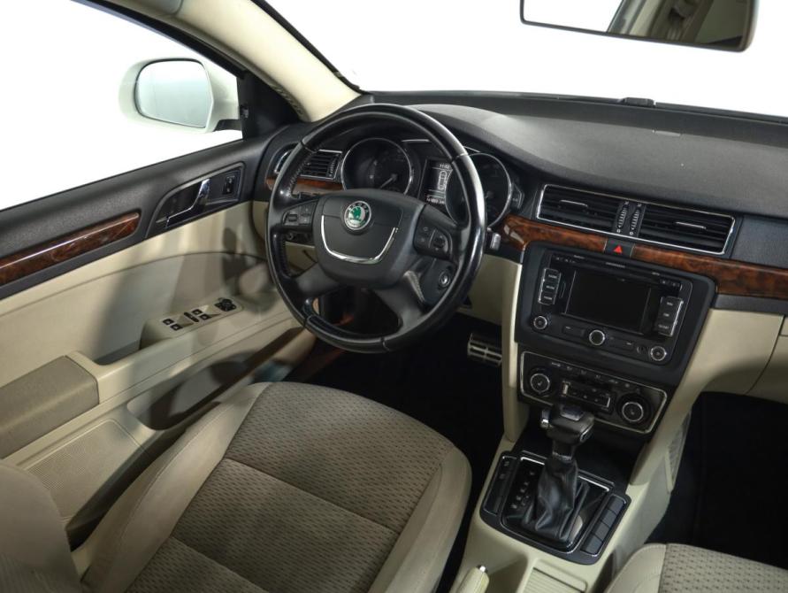 Skoda Superb II Санкт-Петербург  - изображение 8