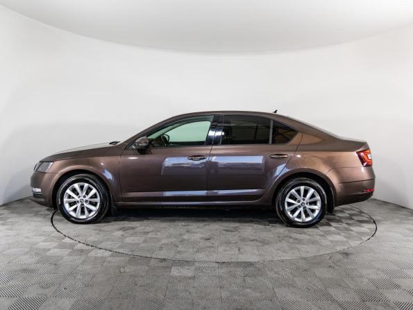Skoda Octavia III (A7) Рестайлинг с пробегом 2018 года, цена 1 799 000 рублей, 106000 км, лифтбек, Автокод Объявления
