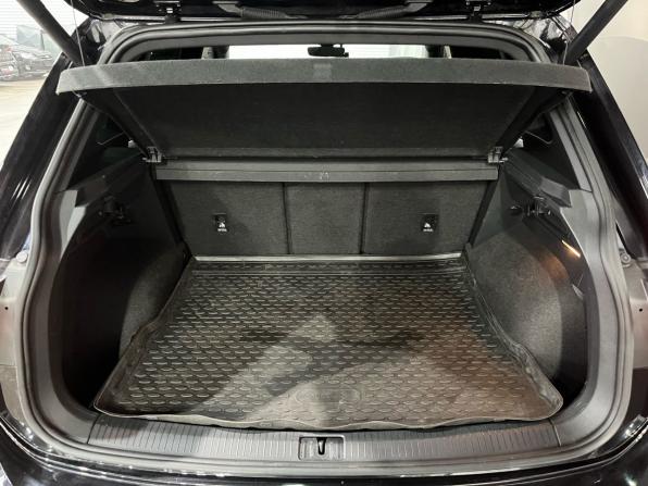Volkswagen Tiguan II Рестайлинг с пробегом 2021 года, цена 3 899 000 рублей, 99148 км, внедорожник, Автокод Объявления