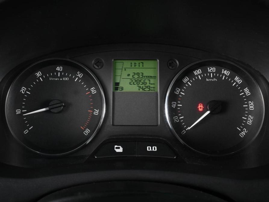 Skoda Fabia II Рестайлинг Ростов-на-Дону  - изображение 16