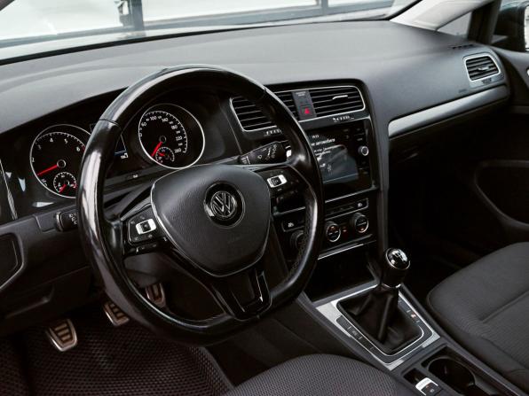 Volkswagen Golf VIII с пробегом 2020 года, цена 1 890 000 рублей, 87084 км, универсал, Автокод Объявления
