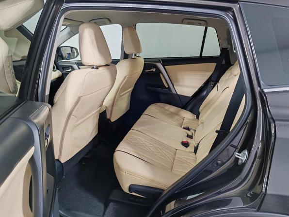 Toyota RAV4 IV (XA40) Рестайлинг с пробегом 2015 года, цена 2 140 000 рублей, 103723 км, внедорожник, Автокод Объявления