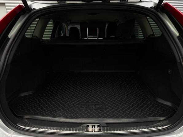 Volvo XC60 I Рестайлинг с пробегом 2016 года, цена 1 990 000 рублей, 170000 км, внедорожник, Автокод Объявления