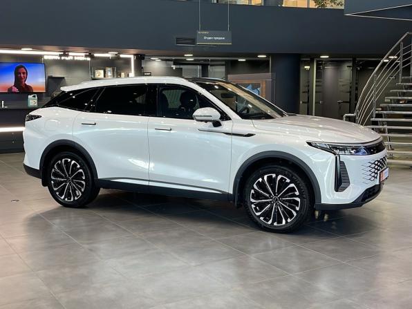 Exeed RX с пробегом 2023 года, цена 2 996 000 рублей, 49184 км, внедорожник, Автокод Объявления