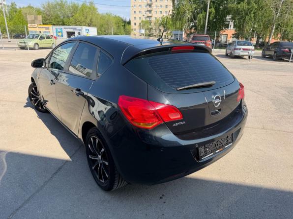 Opel Astra J с пробегом 2011 года, цена 599 900 рублей, 205620 км, хэтчбек, Автокод Объявления