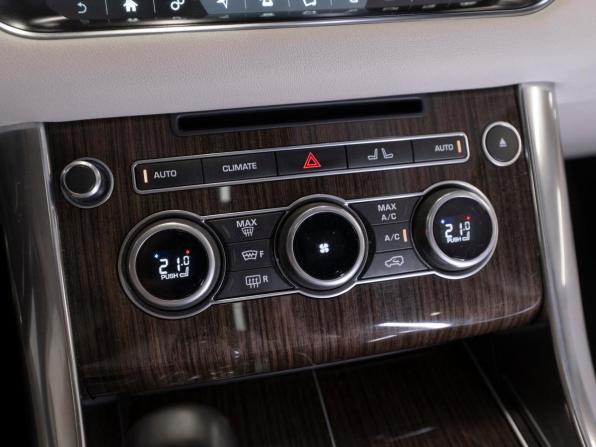 Land Rover Range Rover Sport II с пробегом 2017 года, цена 4 700 000 рублей, 114597 км, внедорожник, Автокод Объявления