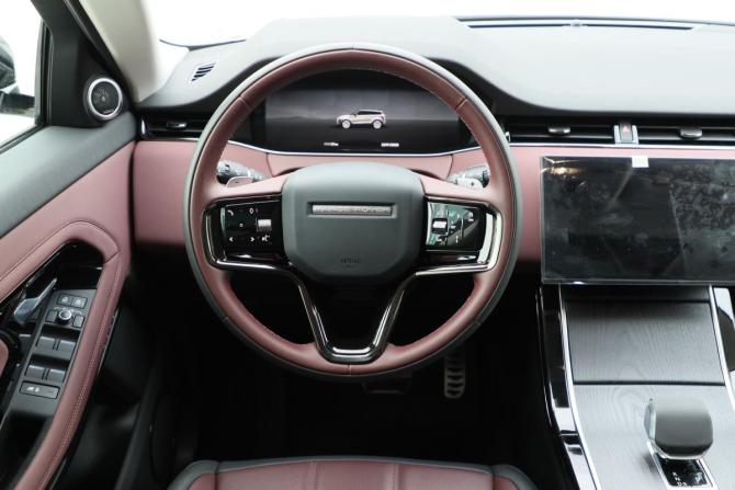 Land Rover Range Rover Evoque II Рестайлинг с пробегом 2025 года, цена 5 990 000 рублей, 21 км, внедорожник, Автокод Объявления