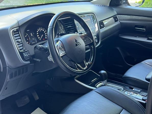 Mitsubishi Outlander III Рестайлинг 3 с пробегом 2020 года, цена 2 099 000 рублей, 131094 км, внедорожник, Автокод Объявления