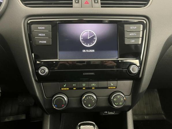 Skoda Octavia III (A7) Рестайлинг с пробегом 2020 года, цена 1 845 000 рублей, 60108 км, лифтбек, Автокод Объявления