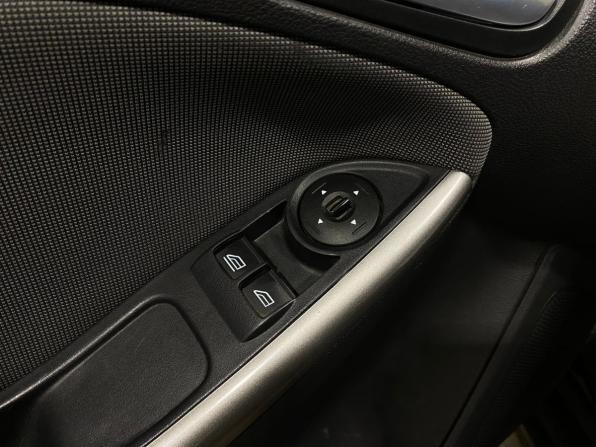 Ford Focus III с пробегом 2012 года, цена 730 000 рублей, 198828 км, седан, Автокод Объявления