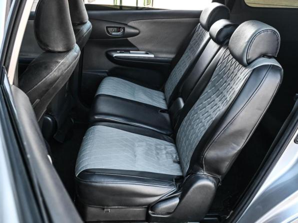 Toyota Wish II с пробегом 2010 года, цена 989 000 рублей, 242263 км, минивэн, Автокод Объявления