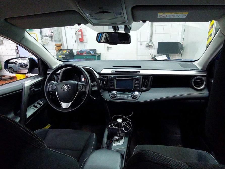 Toyota RAV4 IV (XA40) Рестайлинг Москва  - изображение 8