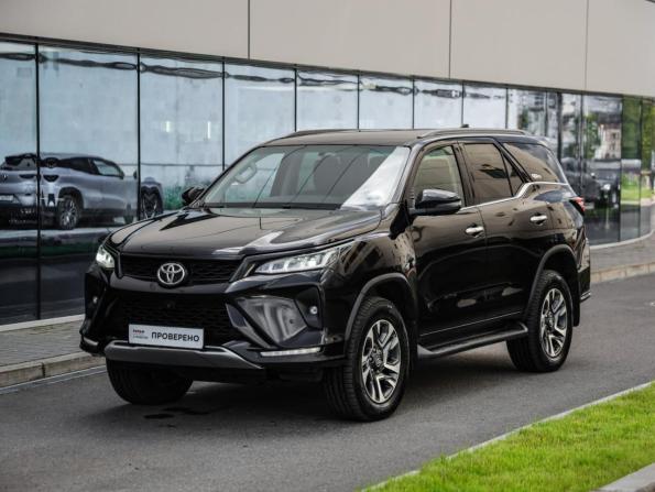 Toyota Fortuner II Рестайлинг с пробегом 2021 года, цена 4 399 000 рублей, 169050 км, внедорожник, Автокод Объявления