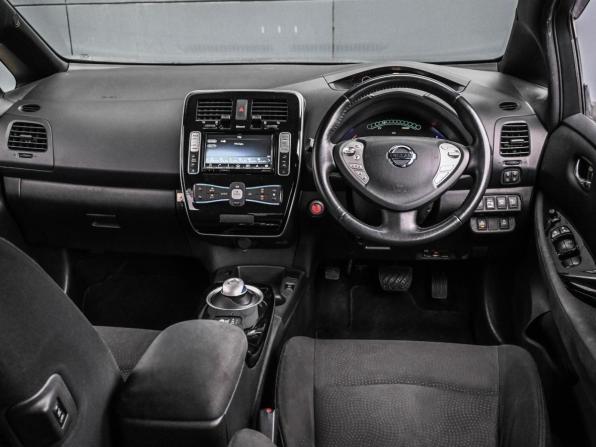 Nissan Leaf I (ZE0/AZE0) с пробегом 2016 года, цена 1 119 000 рублей, 94788 км, хэтчбек, Автокод Объявления