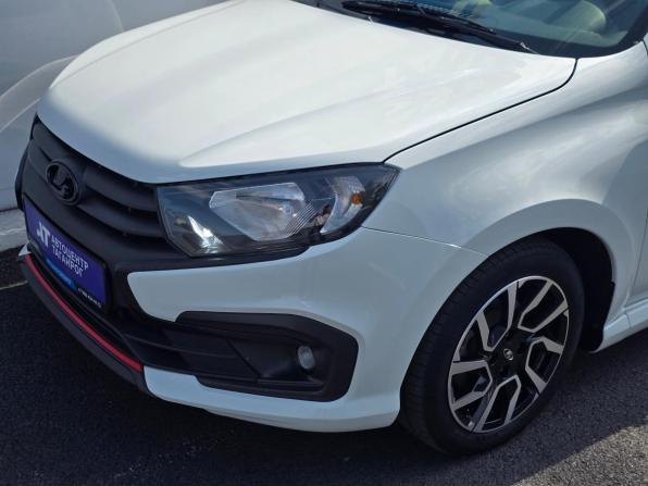 Lada (ВАЗ) Granta I Рестайлинг с пробегом 2023 года, цена 1 049 000 рублей, 43000 км, лифтбек, Автокод Объявления