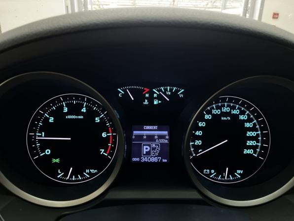 Toyota Land Cruiser 200 Series с пробегом 2010 года, цена 3 350 000 рублей, 340870 км, внедорожник, Автокод Объявления