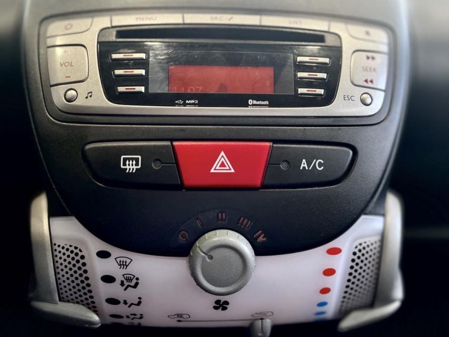 Peugeot 107 I Рестайлинг 2 Ростов-на-Дону  - изображение 13