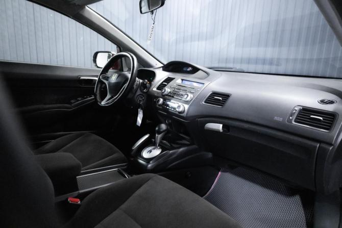 Honda Civic VIII с пробегом 2006 года, цена 650 000 рублей, 327552 км, седан, Автокод Объявления