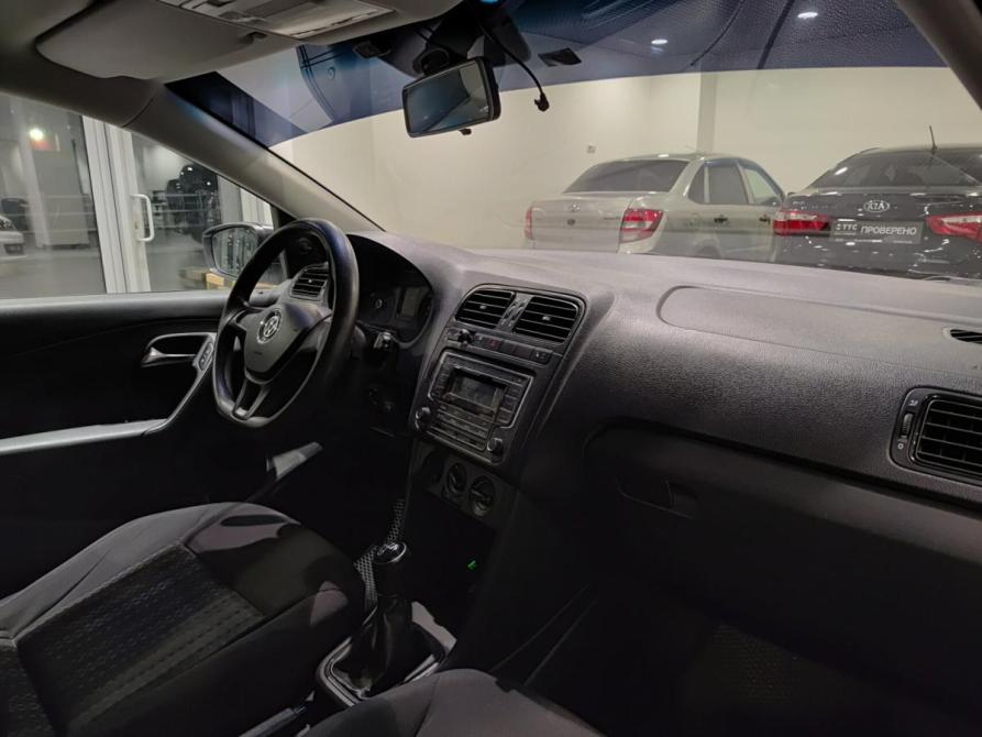 Volkswagen Polo V Рестайлинг Казань  - изображение 13