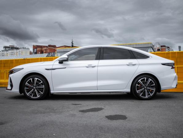 Chery Arrizo 8 с пробегом 2023 года, цена 2 040 000 рублей, 27500 км, седан, Автокод Объявления