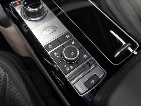 Land Rover Range Rover IV Рестайлинг с пробегом 2019 года, цена 9 200 000 рублей, 53503 км, внедорожник, Автокод Объявления