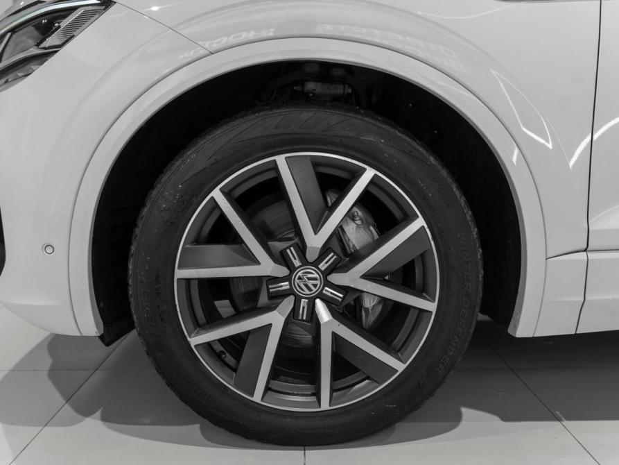 Volkswagen Touareg III Москва  - изображение 28