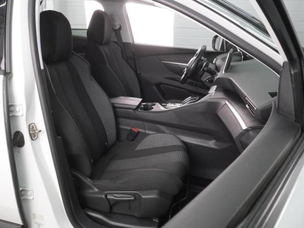 Peugeot 3008 II с пробегом 2017 года, цена 1 749 000 рублей, 81476 км, внедорожник, Автокод Объявления
